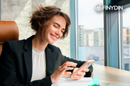 Open Finance en México qué es, beneficios y riesgos para tu privacidad. Explica el concepto, permisos de datos, casos de uso (presupuestos, créditos) y derechos del usuario