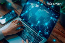 Nearshoring y empleo tech habilidades que más pagan en México. Explica cómo el boom de data centers y cloud abre vacantes y qué certificaciones priorizar