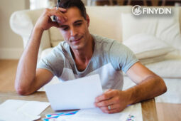 ¿Conviene pedir un préstamo para compras de fin de año? Pros y contras que debes considerar