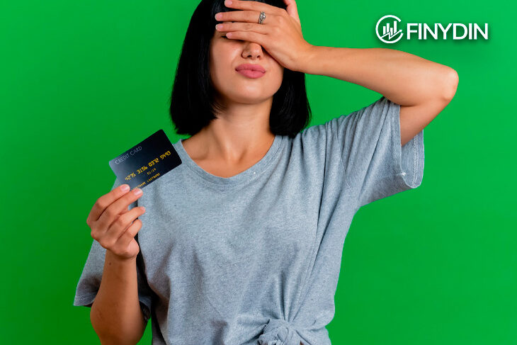 Qué pasa si tengo una tarjeta de crédito en México y no declaro al SAT
